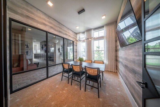 Building Photo - 3020 Base Blvd