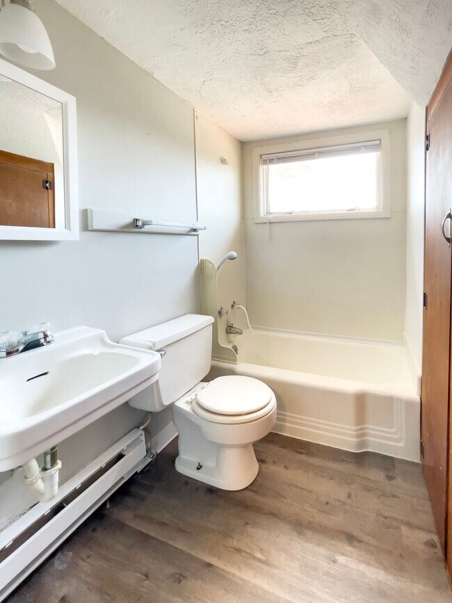 Building Photo - Close to Campus and The Village