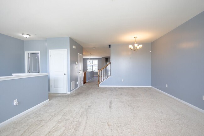 Building Photo - Lovely 3 BR/2.5 BA Townhome in Lanham!