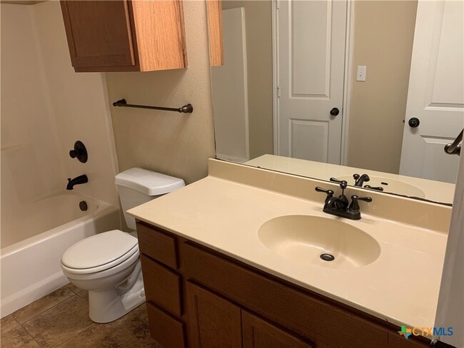Building Photo - 901 Brown Rock Dr