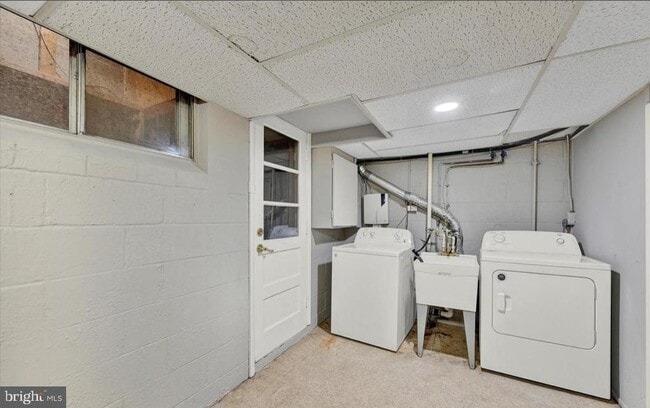 Building Photo - 1016 Foxcroft Ln