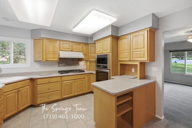 Building Photo - 3625 E Wade Ln
