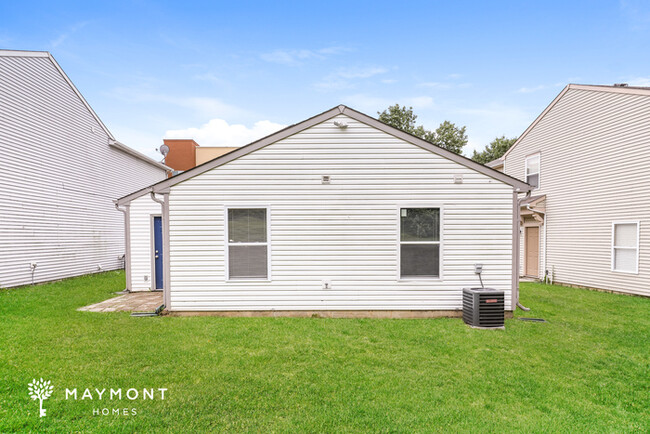 Building Photo - Glorious 3 Bedroom