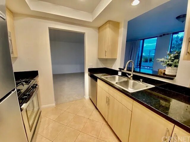 Building Photo - 7826 Topanga Canyon Blvd