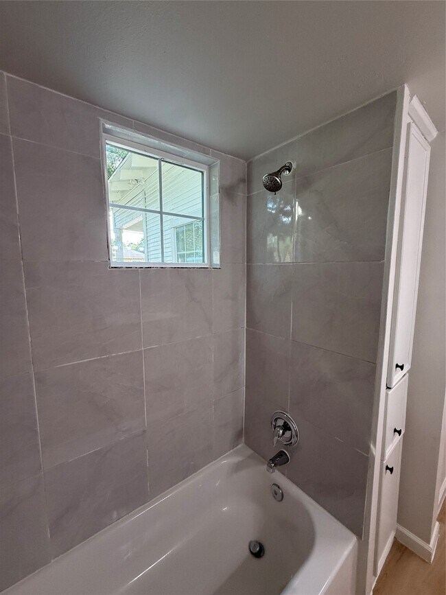 Building Photo - 7427 Avenue I