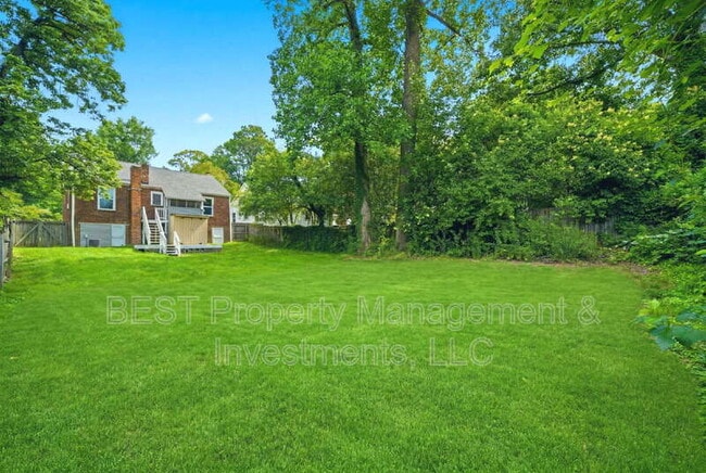 Building Photo - 2208 Wilmore Dr