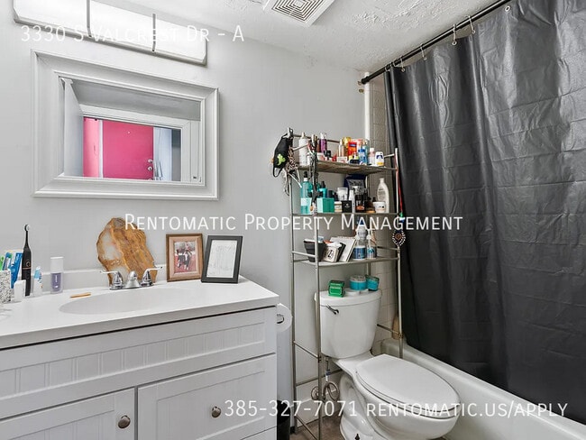 Building Photo - 3330 Yellow Rose Cir