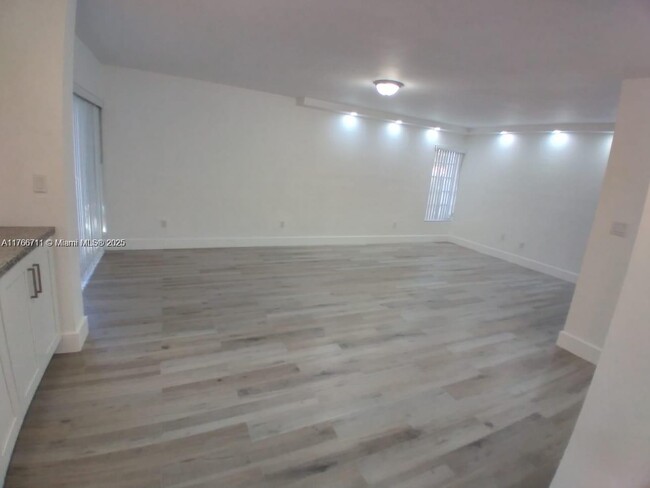 Building Photo - 5838 SW 74th Terrace