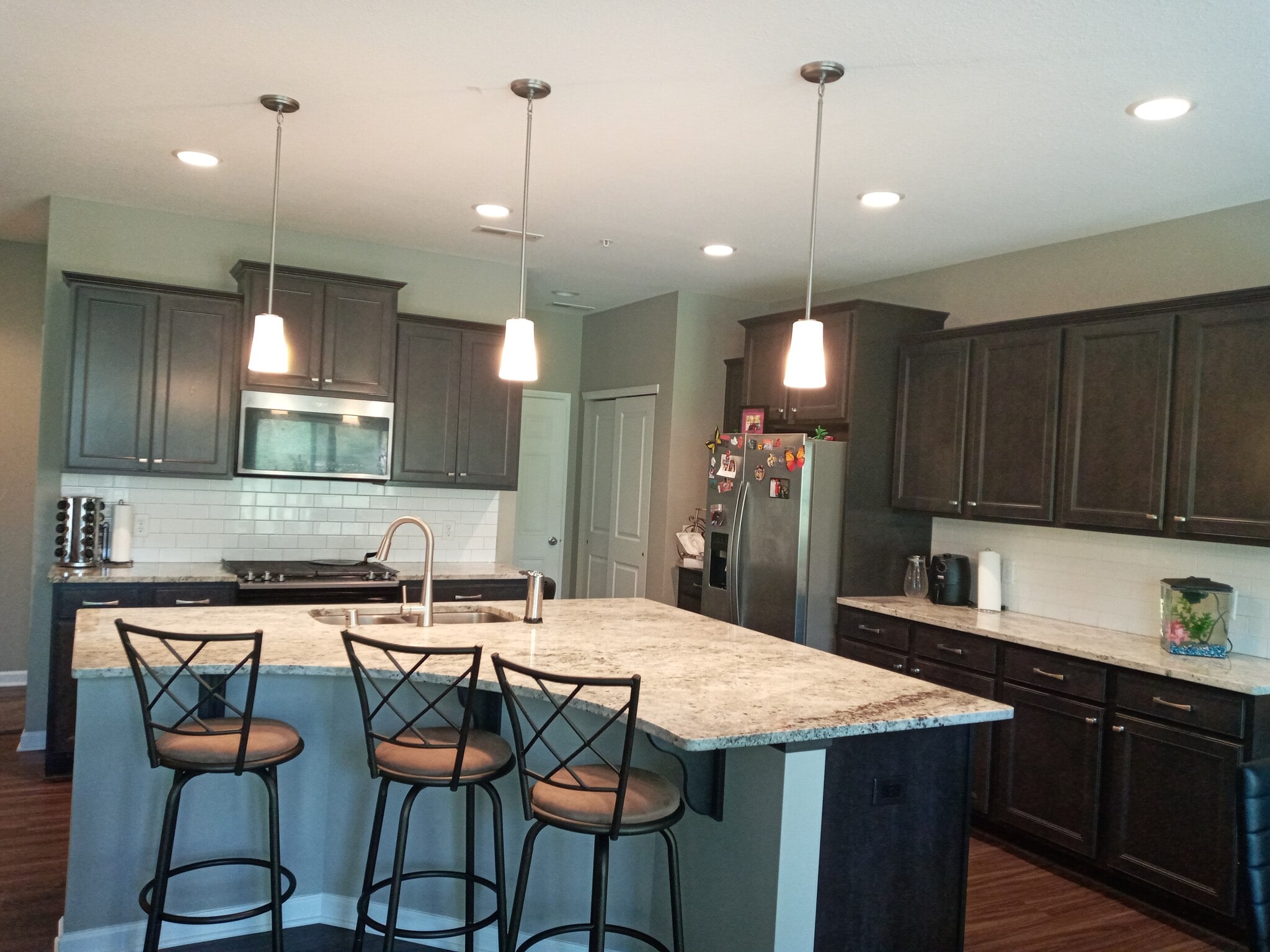 Kitchen with gas range, all new appliances and double sink - 18398 60th Ave N