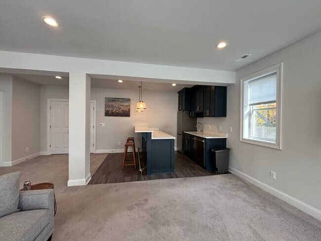 Building Photo - 9683 Parkland Meadow Lane