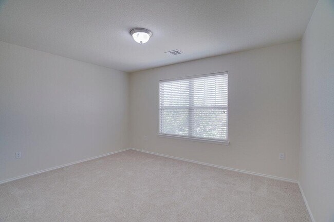 Building Photo - 14002 Eucalyptus Bnd