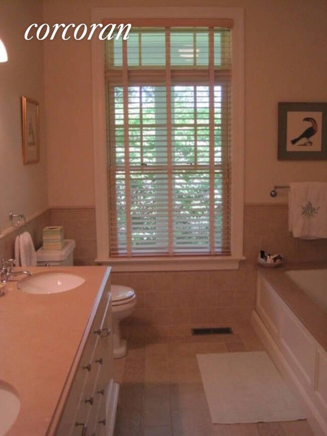 Building Photo - 97 Upper 7 Ponds Rd