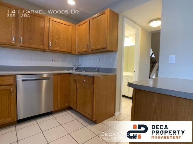 Building Photo - 2 Bedroom Condo