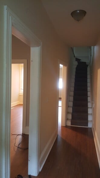 Entryway - 125 s 8th st