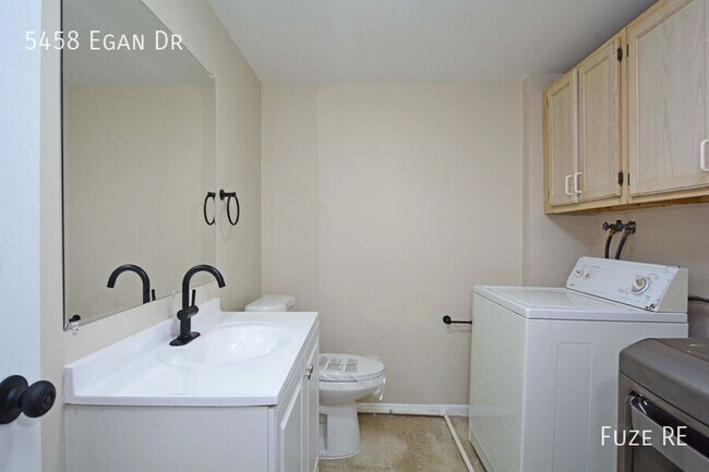 Building Photo - 5458 Egan Dr