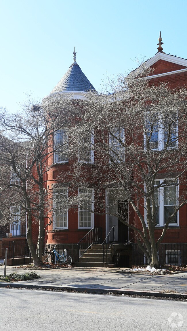 Building Photo - 1332 22nd St NW