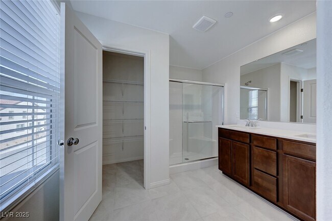 Building Photo - 2806 Alfena Pl
