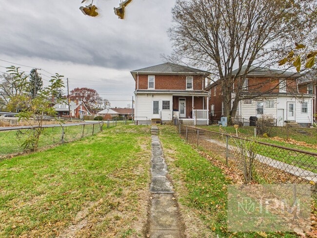 Building Photo - Charming 3 Bed, 1 Bath home in Lemoyne!