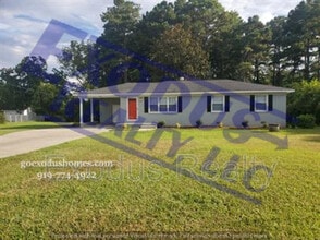 Building Photo - 3015 Wicker St
