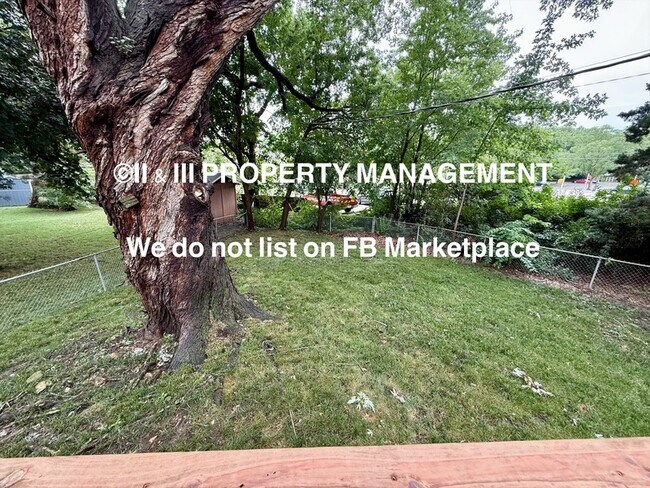 Building Photo - 9425 Carter Dr