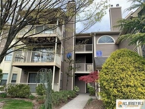 Building Photo - 404 Carhart Ct