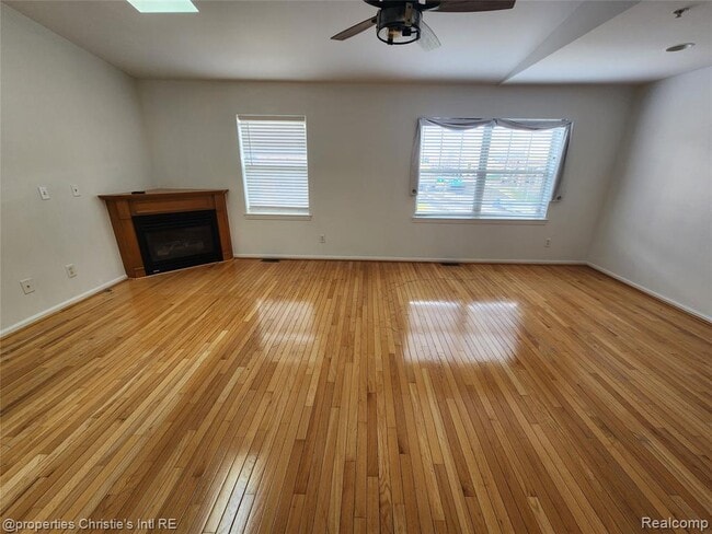 Building Photo - 2442 Woodward Ave