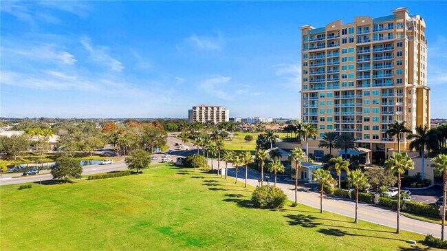 Building Photo - 140 Riviera Dunes Way