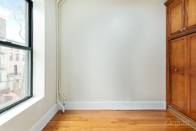 Building Photo - 244 Macon St