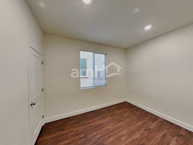 Building Photo - 83 Miners Reserve Ln