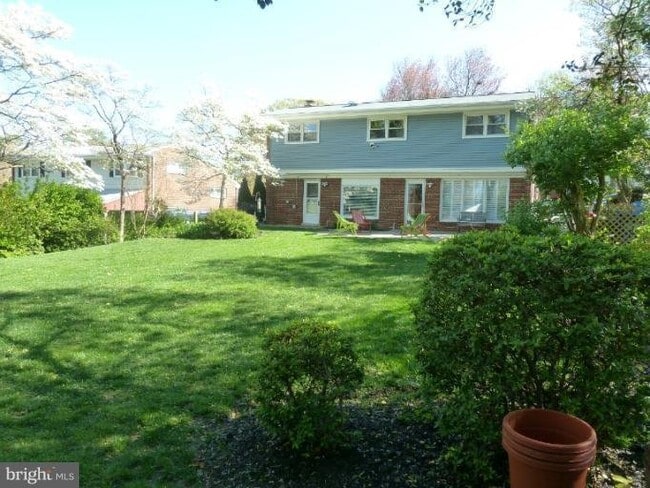 Building Photo - 12908 Bluhill Rd