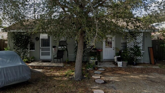 Building Photo - 124 146th Ave E