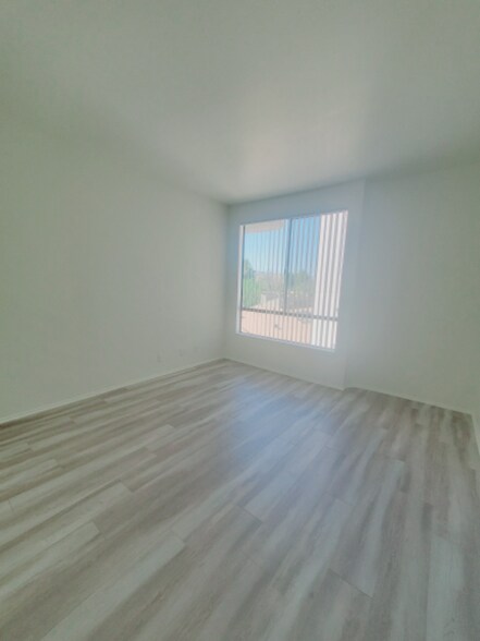 Building Photo - 4343 Whitsett Ave