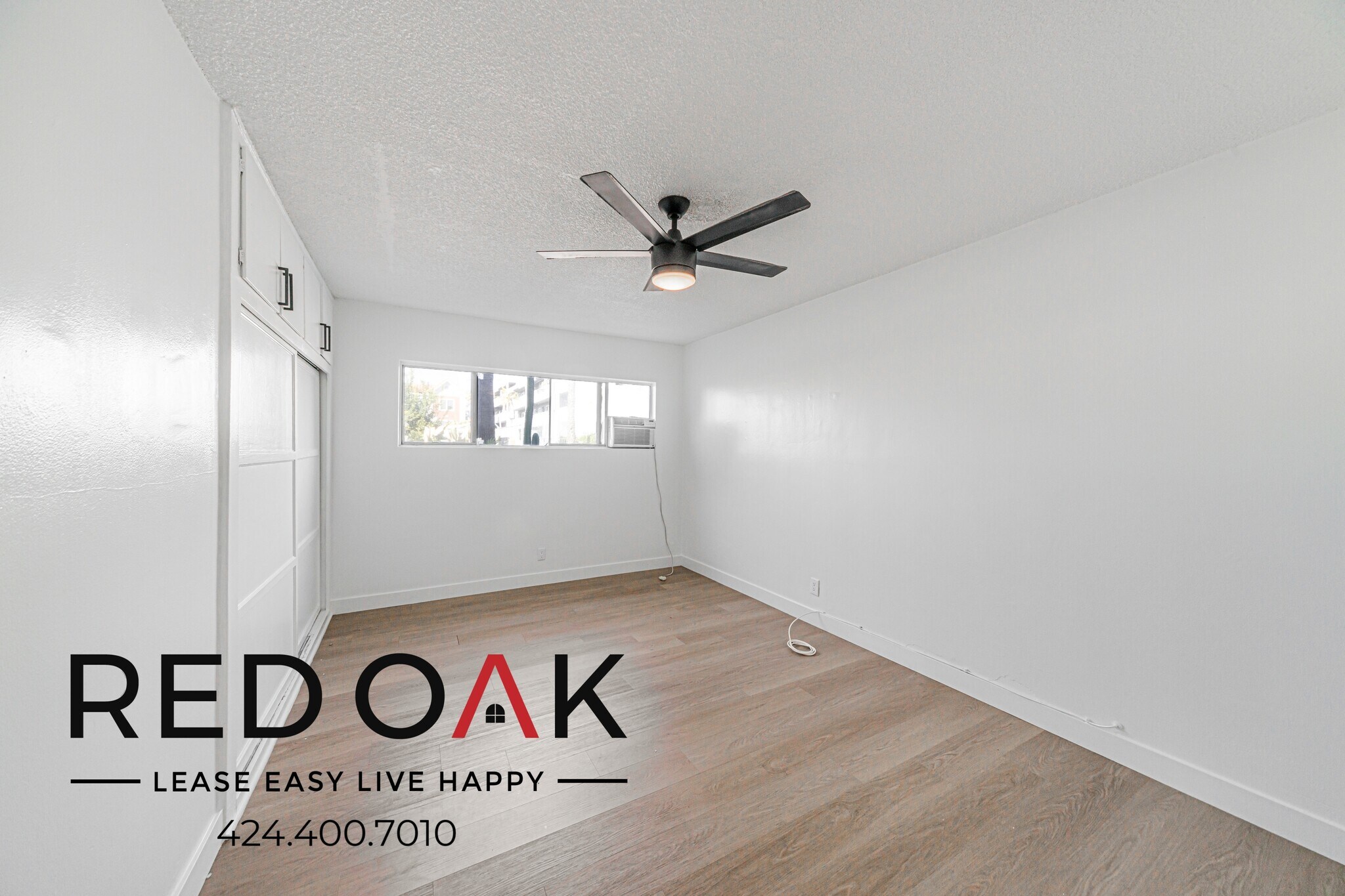 Building Photo - 252 W Elm Ave