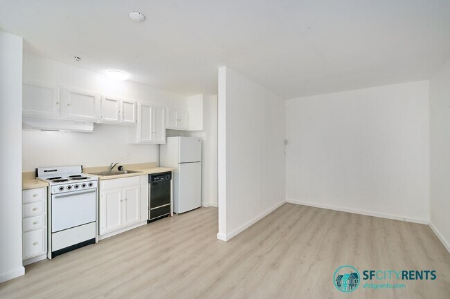 Building Photo - Pacific Heights: Studio w/ Sleeping Alcove, Dining Area, & Laundry Onsite