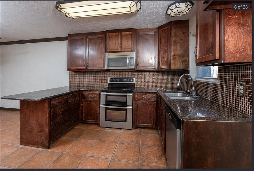 Kitchen - 3226 North St