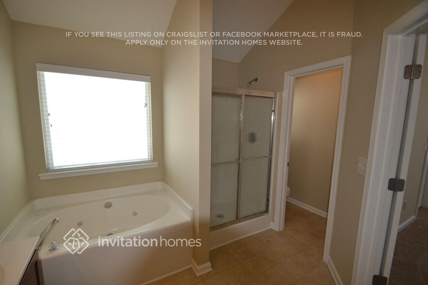 Building Photo - 4579 Chafin Point Ct