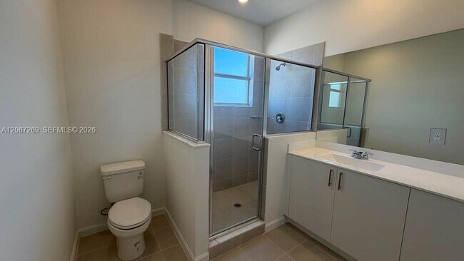 Building Photo - 2537 SE 25th Ct