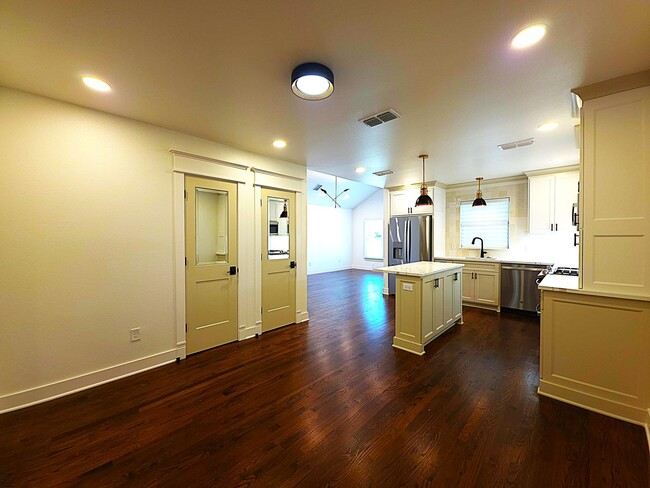 Building Photo - Lease this fully remodeled sanctuary – where modern luxury meets timeless East Texas charm!