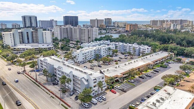 Building Photo - 2860 NE 14th Street Causeway
