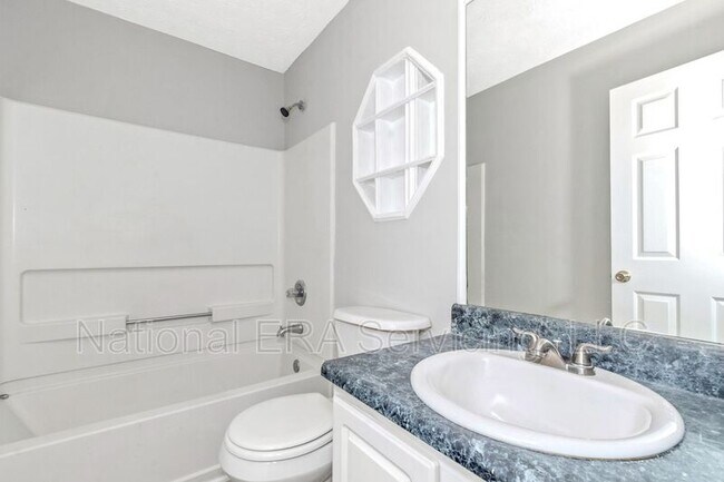 Building Photo - 420 Harvick Cir