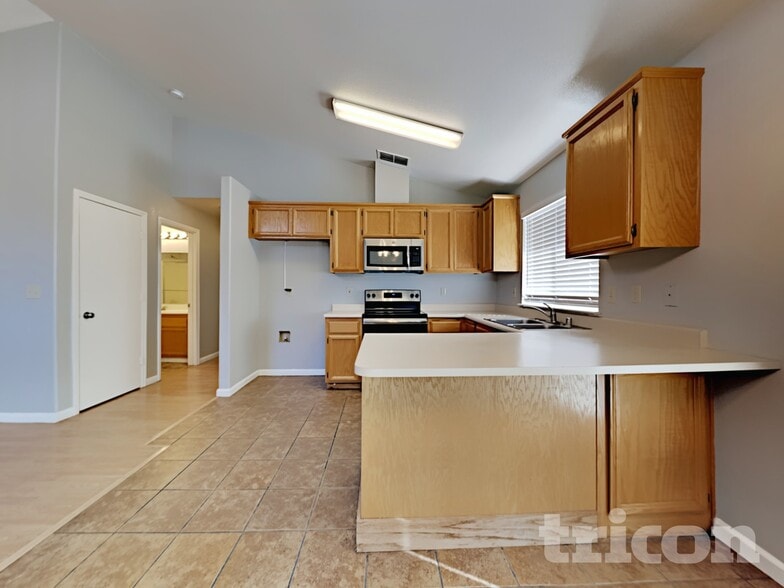 Building Photo - 1600 Cattail Ct