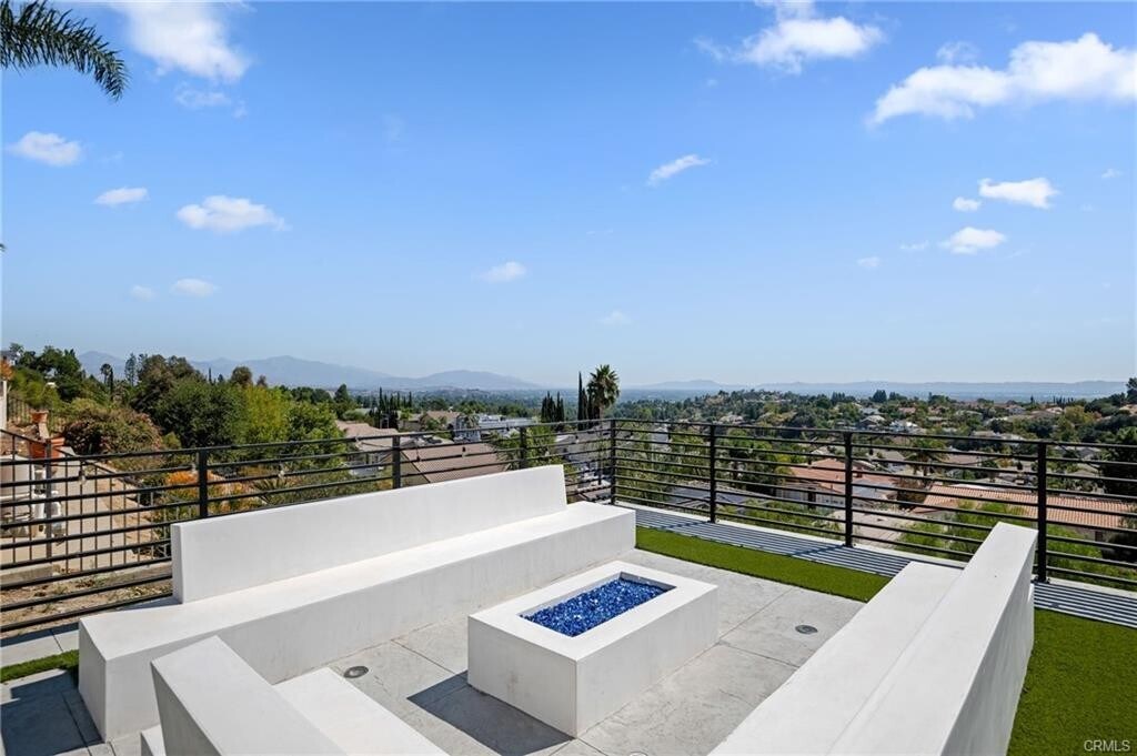 Building Photo - 17764 Sidwell St