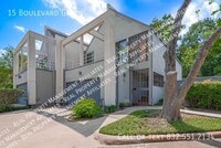 Building Photo - 15 Boulevard Green