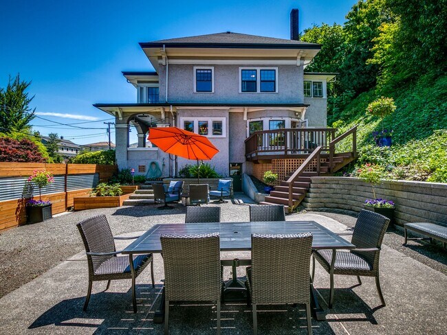 Building Photo - Mediterranean Oasis: Pre-Leasing Now!