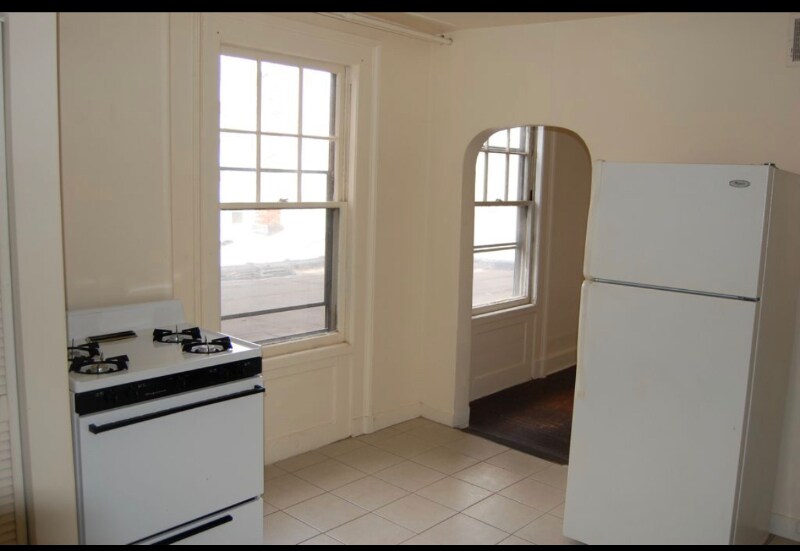 Building Photo - 40 Academy St