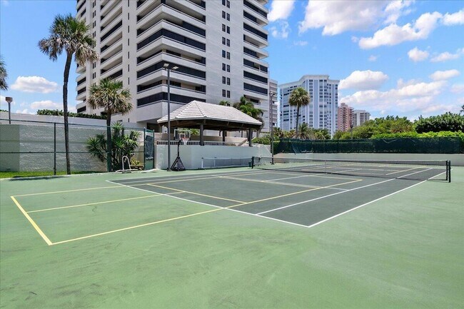 Building Photo - 5280 N Ocean Dr