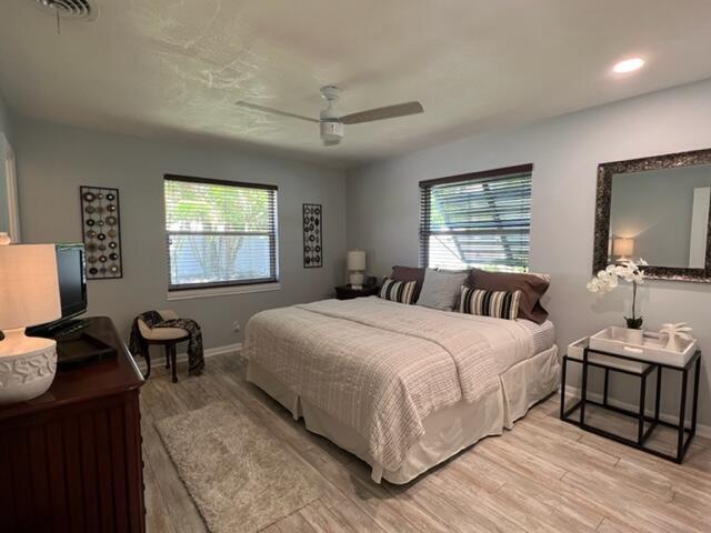 Building Photo - 1260 Manor Dr