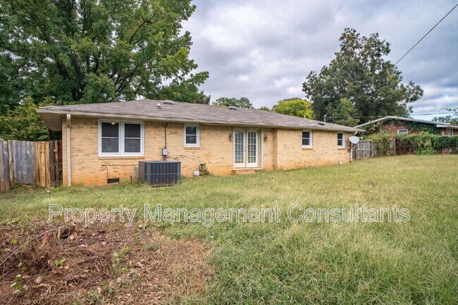 Building Photo - 1004 Ford Ave