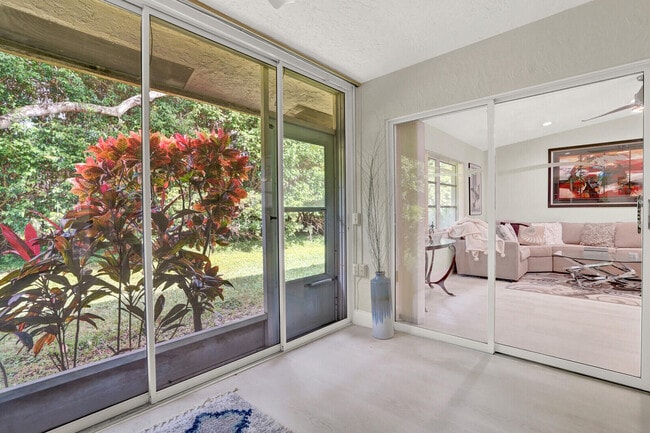 Building Photo - 6444 Mill Pointe Cir