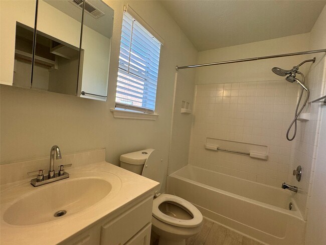 Building Photo - 11927 Mule Springs Dr